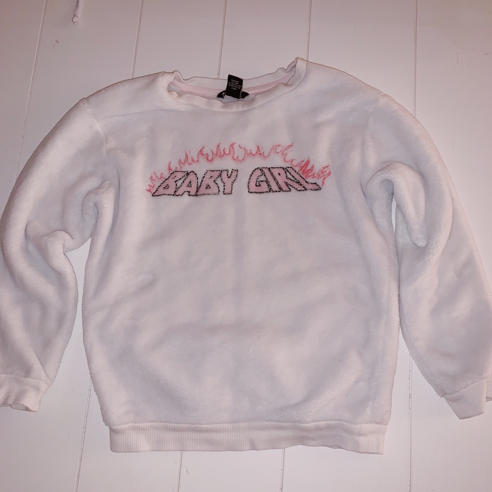 Cute & fun sweater 💘“BABY GIRL”💘